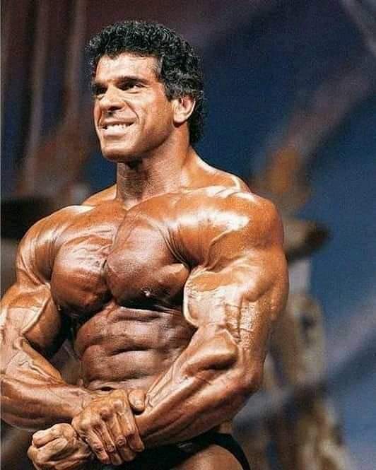 LOU FERRIGNO POSA DI MOST MUSCULAR